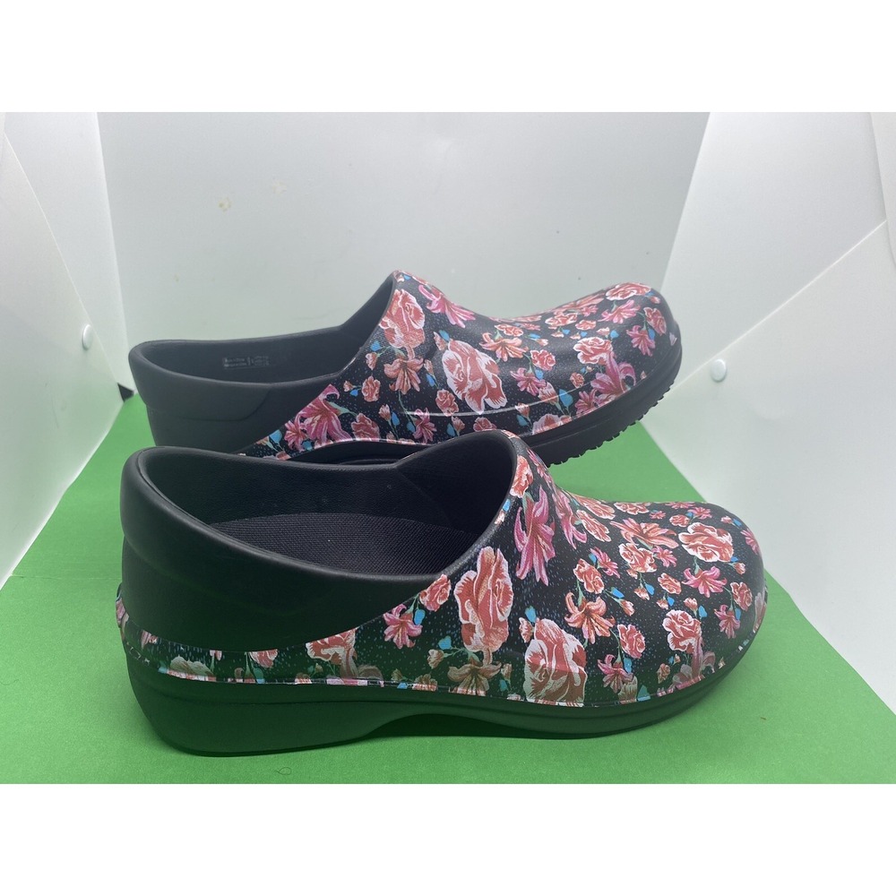 Crocs Women Neria Pro II Graphic Clog Floral Red Roses Slip On Comfort 205385 11